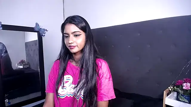 Delilah_BlazeeのライブXXXチャット