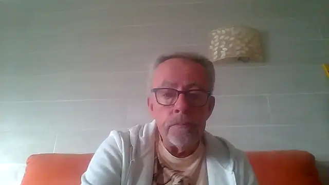 tuggy59 Adlı Modelin Canlı XXX Sohbeti