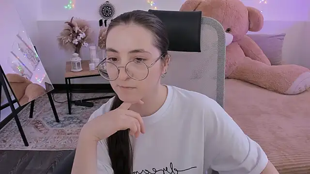 Онлайн чат XXX VirtuallVoyant