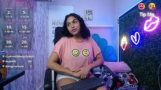 valeria_martinez19 现场XXX聊天