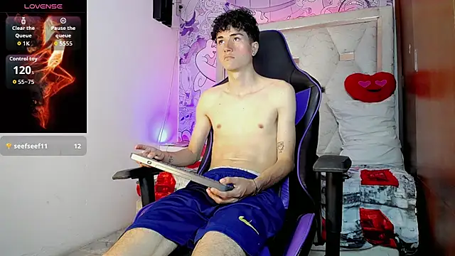 johnny_cagee's Live XXX Chat