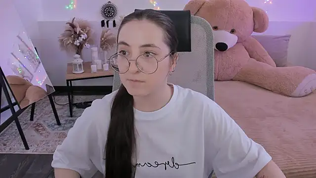 دردشة VirtuallVoyant الجنسية المباشرة