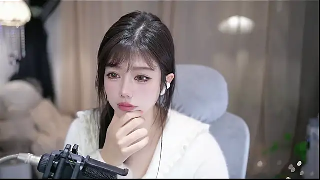 Cecily Obrolan Langsung XXX