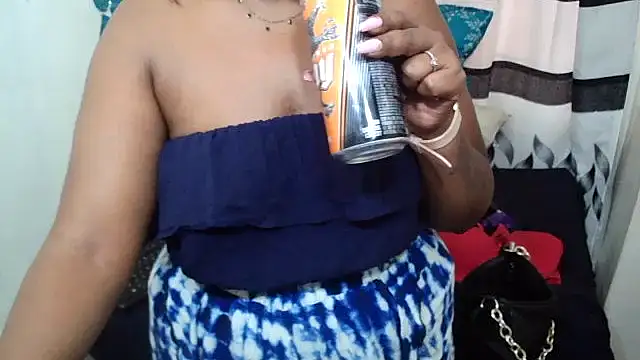 XXX chat uživo modela Indian_FireXX