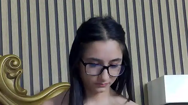 CarolinaBlair élő XXX-chatje