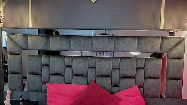 Онлайн чат XXX Aniajoness_