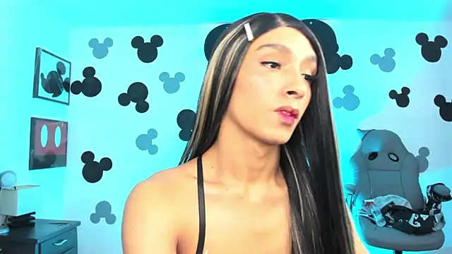 AdharaSkinny_ Show Webcam