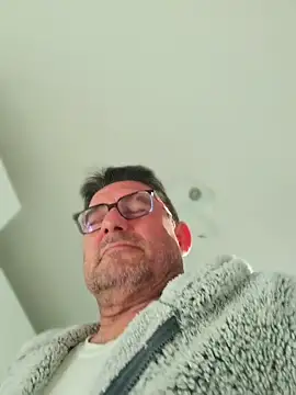 Živý XXX chat phil_truck_exhib