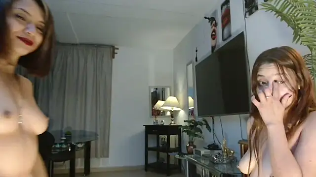 3littles' Live XXX Chat