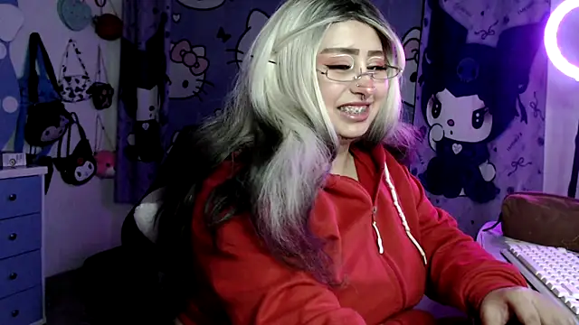 lussyevans24 Chat XXX live