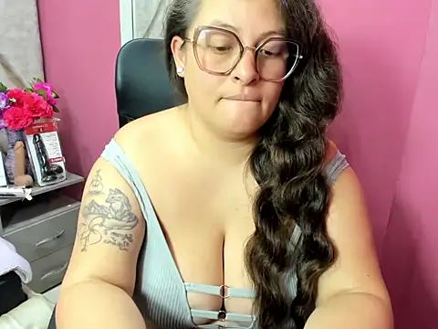 Sarah_Boobs_'s Live XXX Chat
