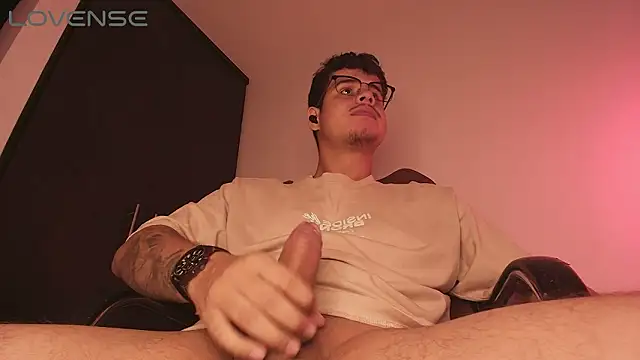 BjornSteel live XXX chat