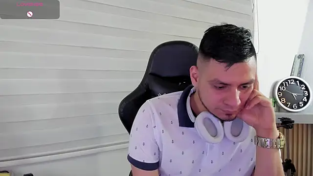 Rick_Adams Live XXX-Chat