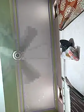 sanu_07 Chat XXX in diretta