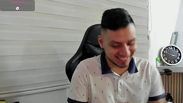 Rick_Adams 现场XXX聊天