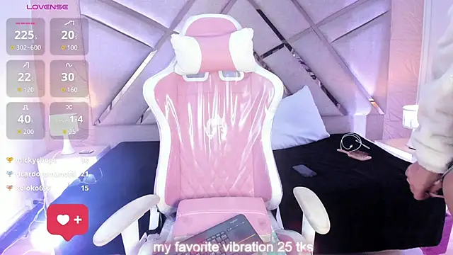 sophie_pariss élő XXX-chatje