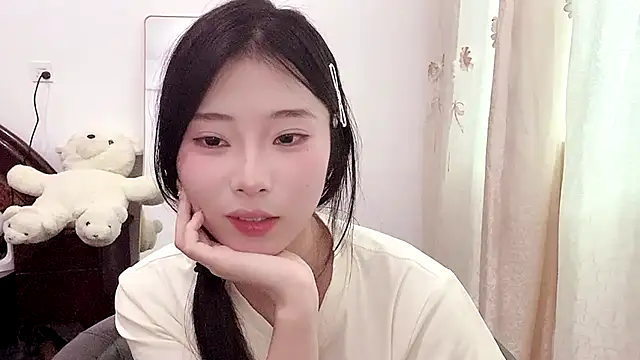 yiyibaby2026 Show Webcam