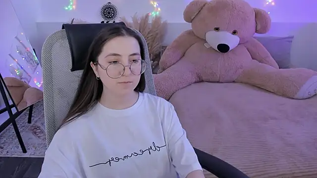 VirtuallVoyant 现场XXX聊天