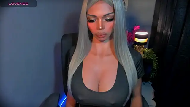 xEllaineCumsLotx Adlı Modelin Web Kamerası Şovu