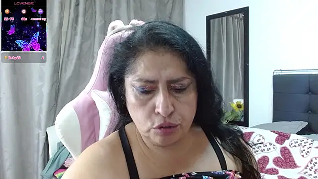 Keyla01_: απευθείας συνομιλία ΧΧΧ