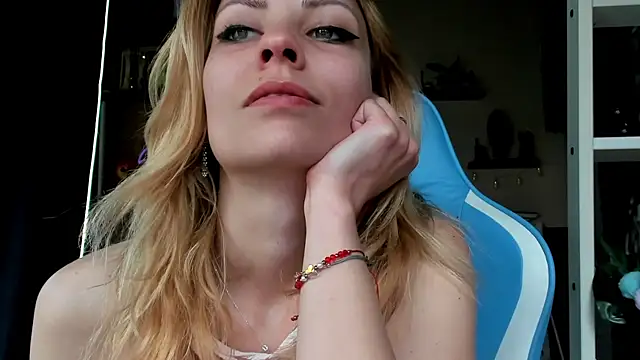 karo123421's Live XXX Chat