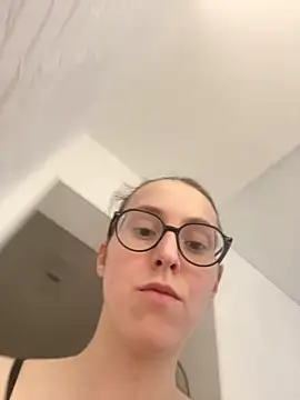 Chat XXX en directo de MartiniiSelenna