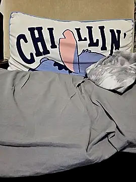 kylie_blck Adlı Modelin Canlı XXX Sohbeti