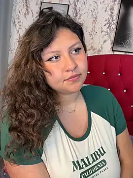 Larissa_Antonella Chat XXX live