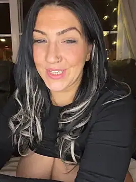 LittleMissEeve: онлайн-секс-чат