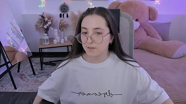 VirtuallVoyant's Live XXX Chat