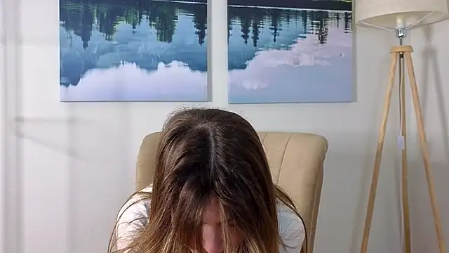 CherlyGuss Chat XXX in diretta