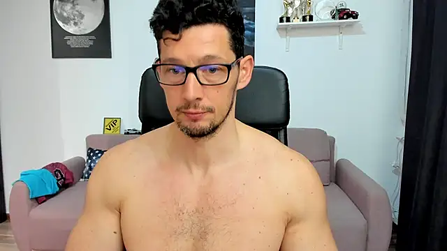 BrutusK08 在線直播表演