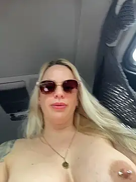 June695_ Chat XXX live