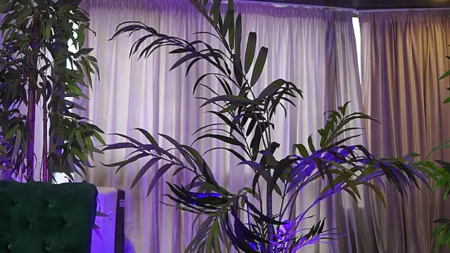 GinaValentinna élő XXX-chatje