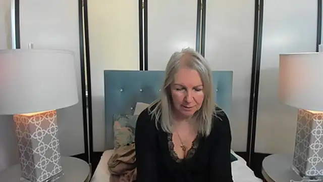 EricaTop Chat XXX in diretta