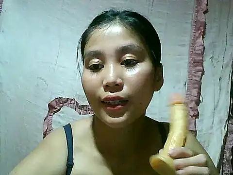 SexyAsianPussy4u: διαδικτυακό σόου στην κάμερα