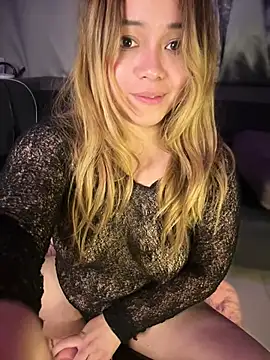 Chat +18 de MerlyG ao vivo