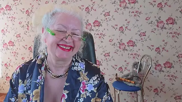 Maya_Mayflower élő XXX-chatje