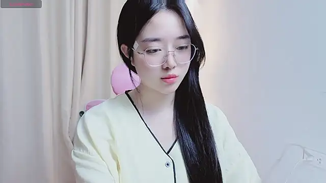 Chat +18 de Miu-999 ao vivo