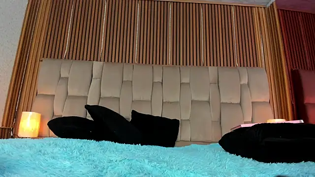 VictoriaKyrosのライブXXXチャット