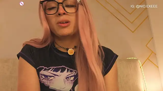 Chat XXX ao vivo de Nioki_