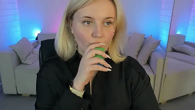 Chat +18 de KathyBriggs ao vivo