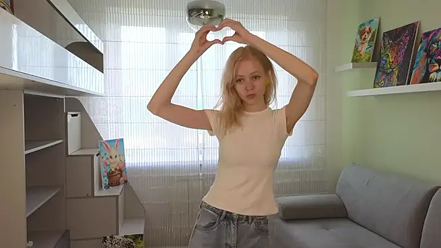 TulaHilst webkamerás műsora