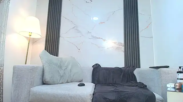 BarbaraFerrer69 Adlı Modelin Canlı XXX Sohbeti