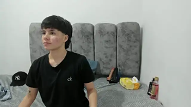 Bruno_Cruzz Live XXX Chat