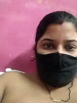 pinkisaha75 Adlı Modelin Canlı XXX Sohbeti