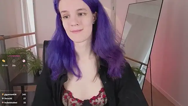 AuraLaunni: онлайн-секс-чат