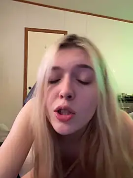 Rainsworld420 Live XXX-chat