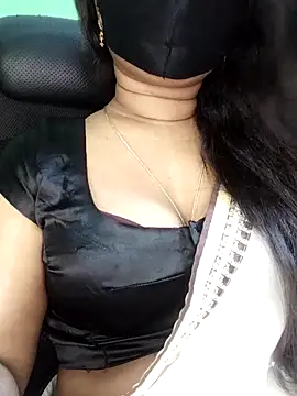 Idhika-Paul 라이브 XXX 채팅