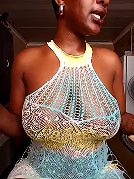 NaturalStunner6913 即時 XXX 聊天